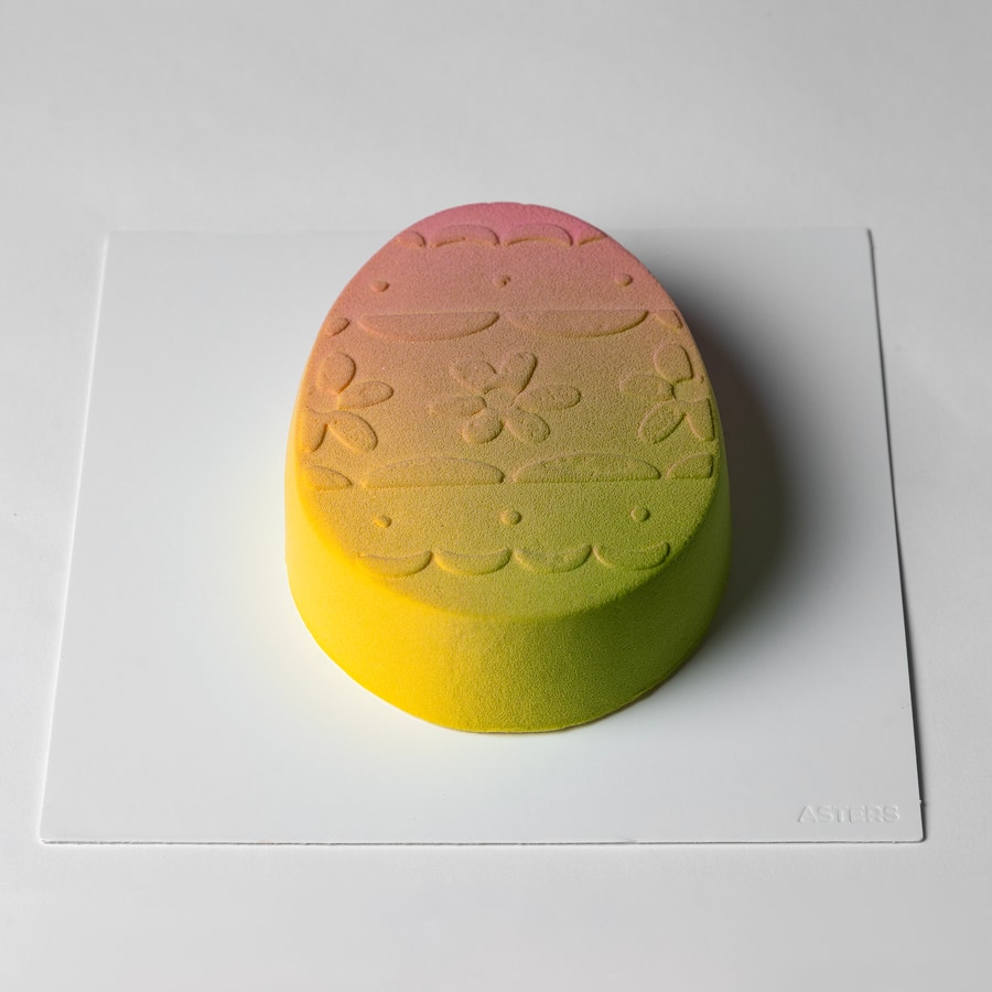 Easter Egg Cake Easter Bread & Macarons