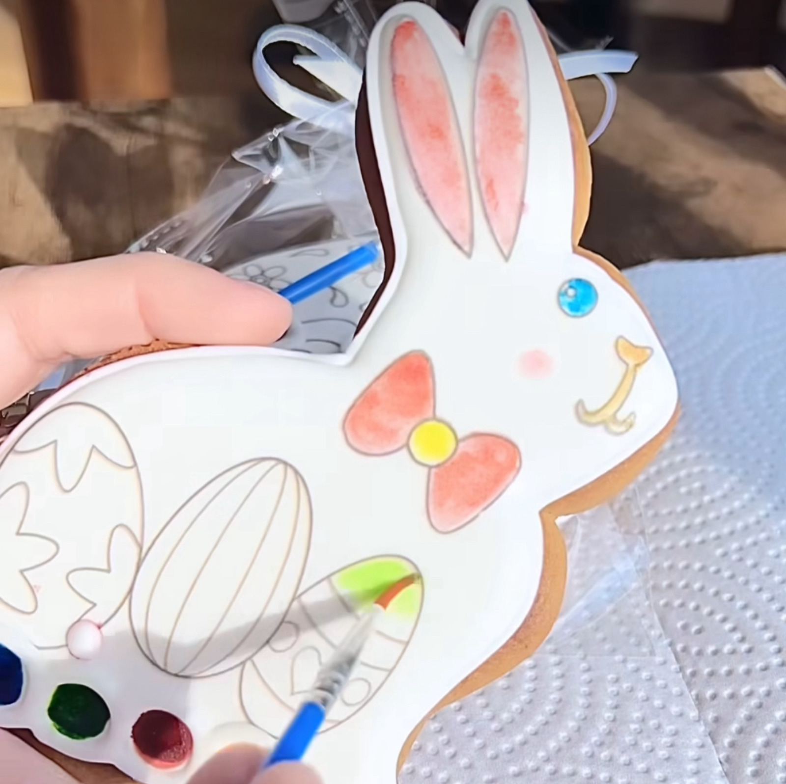 Colouring Easter Bunny Easter Bread & Macarons