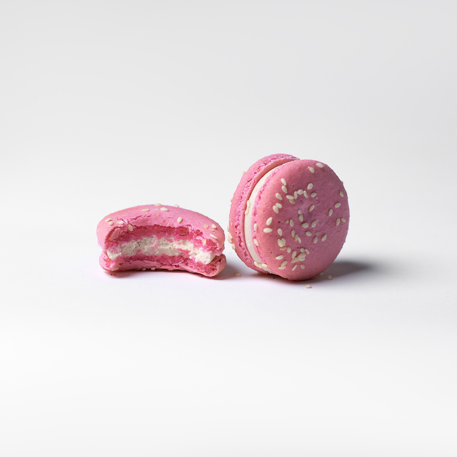 Strawberry Yogurt Macarons Macarons