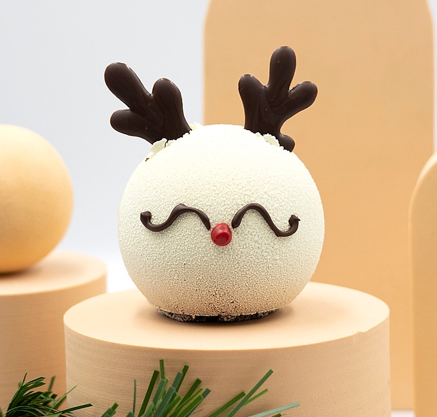 Exotic Passion Deer Christmas Cakes & Macarons