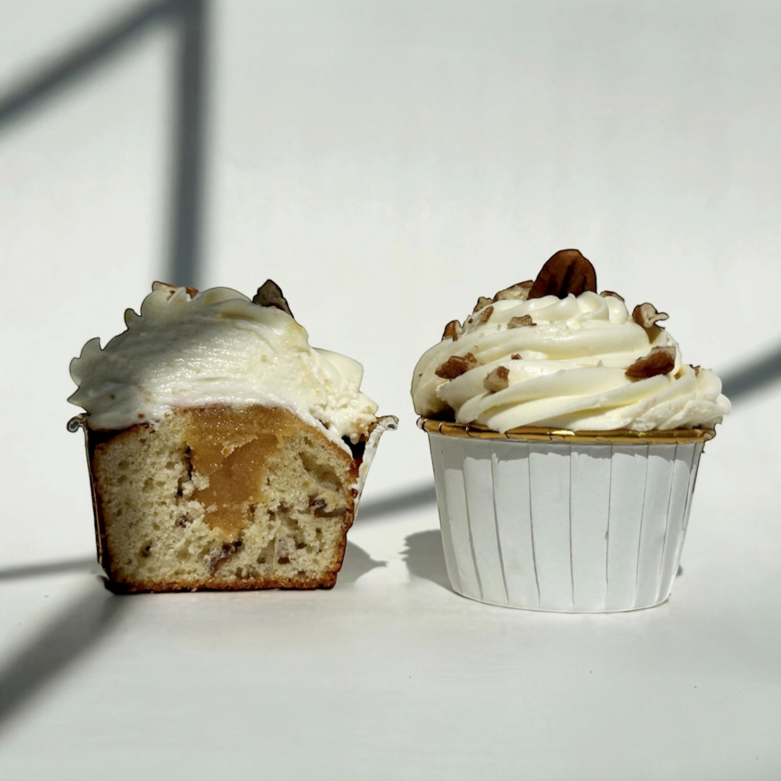 Pecan Cupcake Thanksgiving Cakes