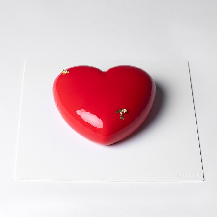 Heart Small Cake Strawberry Vanilla Valentine's Day Cakes