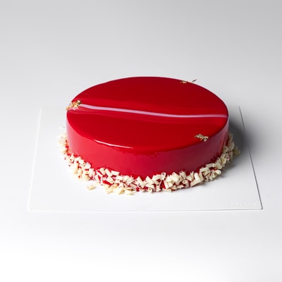 Strawberry Vanilla Cake Small